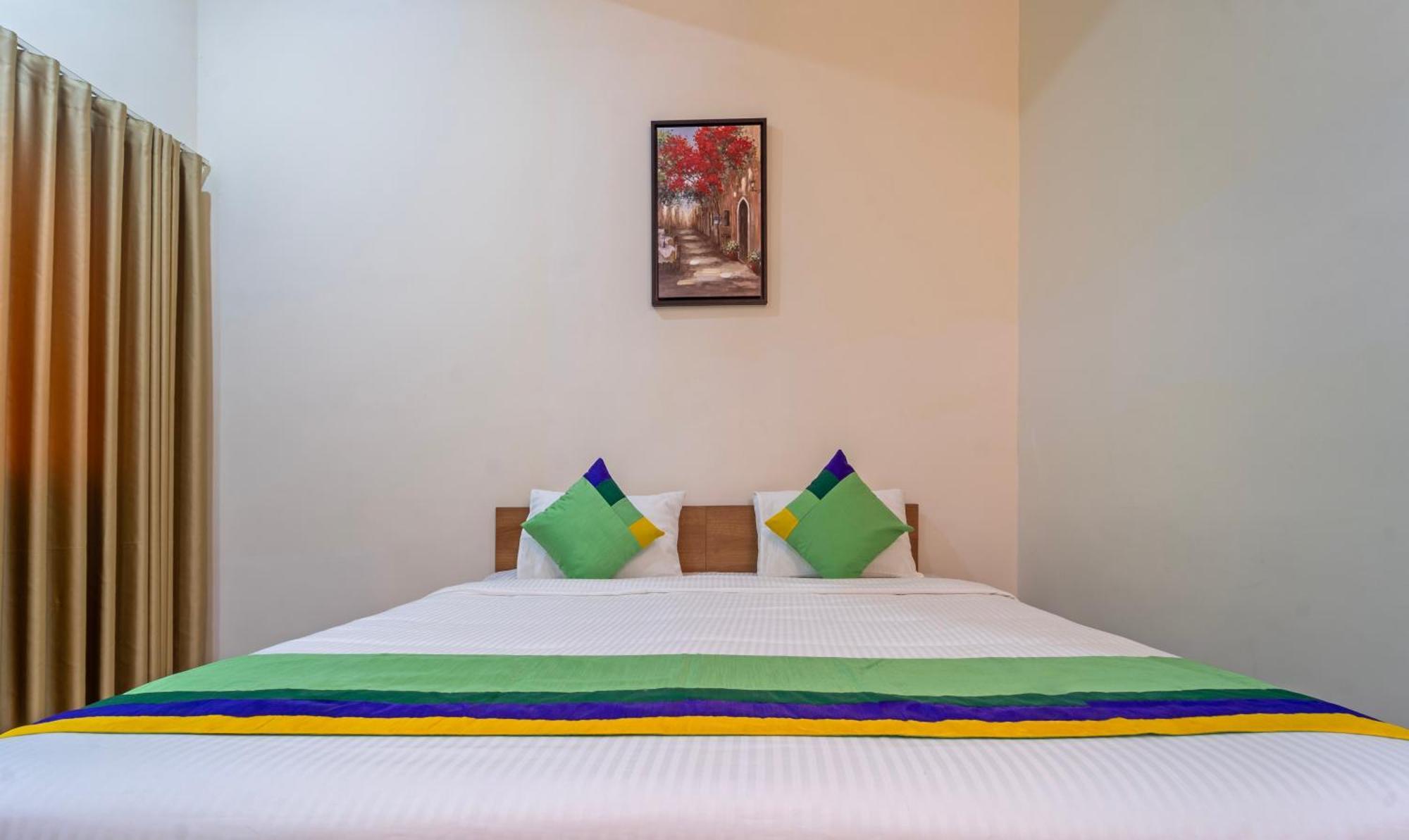 Itsy Hotels Avani Stays, Vyttila, Kochi Exterior foto